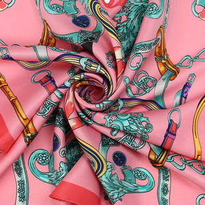 Mùa Thu Thiết Kế Phụ Nữ Cổ Chiếc Khăn Tùy Chỉnh Logo In Vuông Satin Khăn Cho Phụ Nữ Bán Buôn - Product Image 4