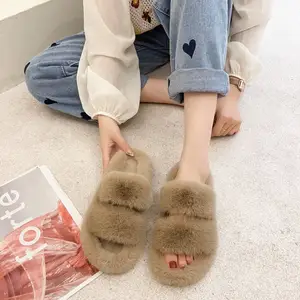 Hot selling ladies winter warm indoor soft sole plush trendy women home slide slippers for women