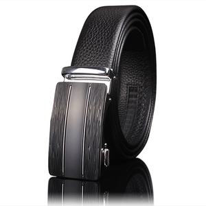 <span class=keywords><strong>Ceinture</strong></span> pour <span class=keywords><strong>homme</strong></span> en cuir de vachette véritable avec boucle automatique en alliage, design embossé en cuir verni, style décontracté et léger de luxe - Product Image 5