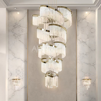 Luminaire en cascade en verre moderne ANNO pour la conception d'escaliers de villas de luxe