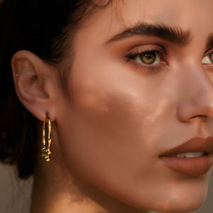 Pendientes de aro de acero inoxidable chapados en oro con detalle de cuentas para mujer, joyería de moda - Product Image 3