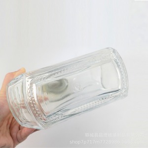 Bouteille en verre transparente épaisse <span class=keywords><strong>de</strong></span> 700 ml pour spiritueux XO, vin rouge, liqueur étrangère, spiritueux blanc, forme plate, motif grain d'eau, couronne - Product Image 4