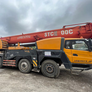 Grue mobile robuste SANYY/X-C-M-G STC1000C 8-100 tonnes avec moteur pour rapports et inspection vidéo, état d'origine - Product Image 1