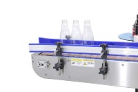 Machine automatique d'étiquetage de parfum, Machine d'impression d'étiquettes de codes à barres pour petites bouteilles de vin