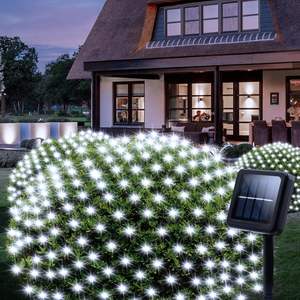 ไฟตาข่ายพลังงานแสงอาทิตย์ Tsinye 180 LED ขนาด 3*2 เมตร เปิด-ปิดอัตโนมัติ 8 โหมด แสงสีขาวอบอุ่น สำหรับตกแต่งสนามหญ้ากลางแจ้ง ไฟประดับต้นไม้สำหรับเทศกาลคริสต์มาส - Product Image 1