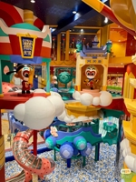 Castillo Inflable Infantil Redondo para Interiores, Castillo Pequeño de Acero Galvanizado, Área de Juegos Circular Personalizada con Tobogán y Piscina de Pelotas
