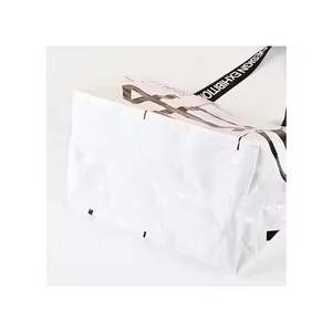 Bolsa de mano ecológica personalizada, tela de nailon reutilizable con logotipo, bolsa de compras tejida de PP laminada, color personalizado - Product Image 3