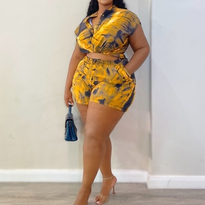 เสื้อเชิ้ตพิมพ์ลายโอเวอร์ไซส์แขนสั้นมีปกสำหรับผู้หญิงและกางเกงขาสั้นลำลองแฟชั่นแอฟริกันชุด 2 ชิ้นทรงหลวมแฟชั่น - Product Image 1