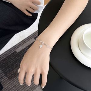 Bracelets Dylam pour femmes en rhodium plaqué or 18 carats avec étoile à huit branches, pendentif croix en zircone 5A, bracelets à maillons avec rallonge - Product Image 4