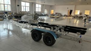 <span class=keywords><strong>Remorque</strong></span> de bateau en aluminium robuste 30ft ATM4500KG avec couchettes en <span class=keywords><strong>bois</strong></span> pour bateau de 27 à 29 pieds - Product Image 4