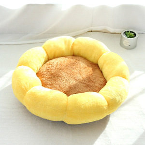<b>Plush</b> Flower Pet Bed Round Dog <b>Cat</b> Sleeping Mat Thickened Polyester Fiber Fill Four Seasons Use Hand Wash - Product Image 3