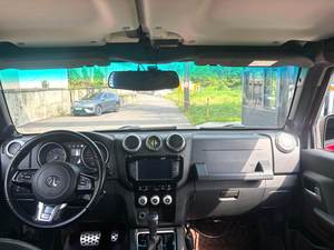 2017Be-ijing BJ40L 2,3 T 4WDTas-hkent Edición <span class=keywords><strong>Rally</strong></span> Transmisión automática Vehículo usado Coche Precio barato <span class=keywords><strong>Venta</strong></span> caliente Precio bajo - Product Image 4