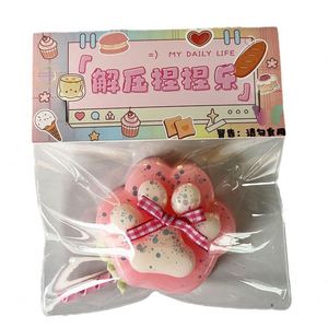 Juguete Blandito de Silicona con Forma de Pata de Gato, Multicolor, Grande, Antiestrés y de Subida Lenta, Divertido Regalo Disponible en Stock - Product Image 1