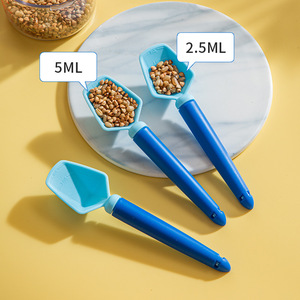 Magnetic Sealing Clip With <b>Measuring</b> <b>Spoon</b> Plastic Food Snack Refrigerator Magnet 2 In 1 - Product Image 2