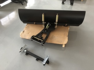 การไถหิมะบน ATV หลังจากพายุหิมะในแคนาดา - Product Image 3