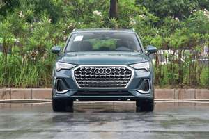 Q3 Audi มือสองเบาะหนัง FWD รถครอบครัวสุดหรูยาง R19ใช้พลังงานน้ำมันเบนซิน - Product Image 2