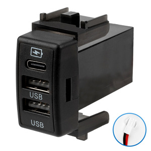 Cargador de coche Nissan Dual Usb Type C 66W Carga rápida 12-24V para modelos Dfac - Product Image 1