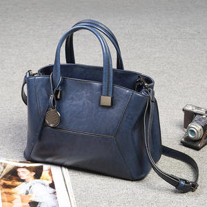2022 cuero genuino moda encanto venta al por mayor Bolsos De <span class=keywords><strong>Mujer</strong></span> bolsos de hombro de lujo para <span class=keywords><strong>mujer</strong></span> - Product Image 4