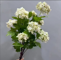 Vente en gros d'hortensias artificiels à 4 têtes, effet toucher réel, fleurs de boule de neige en soie de qualité supérieure pour la décoration de mariage, commande en gros personnalisable