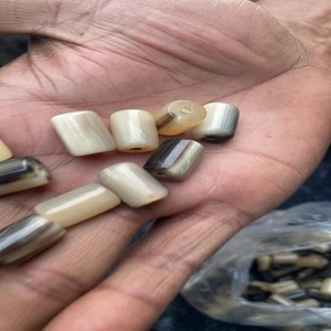 Perles en résine véritable 100% de qualité supérieure, faites à la main, pour la fabrication de bijoux, taille personnalisée, style amour, fournisseur naturel - Product Image 2