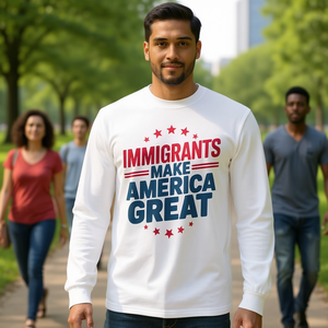 Camiseta de Manga Larga con Estampado Patriótico para Adultos, Unisex, Cuello Redondo, Diseño de Serigrafía, con la Frase "Immigrants Make America Great" - Product Image 3