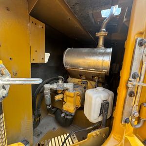 Excavatrice hydraulique sur chenilles Caterpillar CAT307.5 presque neuve avec livraison gratuite, adaptée à une utilisation agricole et domestique - Product Image 5