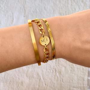 Bijoux personnalisés sans ternissement, grosse déclaration de femme, chaîne cubaine en acier inoxydable, disque gravé, lien de <span class=keywords><strong>gourmette</strong></span> <span class=keywords><strong>initiale</strong></span>, Bracelet - Product Image 4