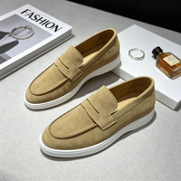 Mocassins en daim respirants et légers pour hommes, collection 2026, style luxe discret, semelle extérieure en caoutchouc antidérapante, souples à enfiler, pour le bureau et les week-ends