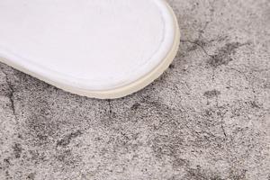 Zapatillas de hotel desechables de algodón blanco personalizadas, gofres de Punta cerrada para interiores con logotipo bordado para hoteles - Product Image 5