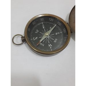 Boussole de poche nautique en laiton ALFA NAUTICAL, 2 pouces, portable, avec anneau de suspension, outil de navigation pour la randonnée et les activités de plein air - Product Image 3