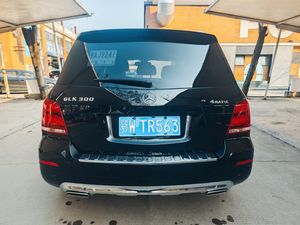 Auto Usado Mercedes-Benz Clase CLK 260 4MATIC Sport Ultimate Edition 2015, Eficiente en Consumo <span class=keywords><strong>de</strong></span> Combustible, Atractivo, Interior Espacioso, Auto Económico - Product Image 5