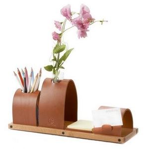 Adornos creativos de cuero para escritorio, portalápices/tarjeteros de estilo nórdico minimalista, y regalos de madera personalizados. - Product Image 1