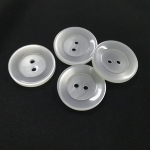 May Hiện Có Người Đàn Ông Ưa Thích Của Tùy Chỉnh Khắc Logo Polo Áo Sơ Mi Nhựa Polyester Nhựa Nút Cho Quần Áo Trẻ Em - Product Image 5