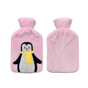 Bouteille d'eau chaude en caoutchouc de haute qualité de 2 L à motif <span class=keywords><strong>pingouin</strong></span>, vente directe d'usine, pour réchauffer les mains - Product Image 2