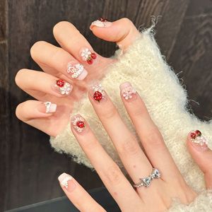 <span class=keywords><strong>Faux</strong></span> ongles carrés rose fraise à couverture complète avec perles, courts, application facile, style Sweet Girl, faits main, pour nail art - Product Image 1