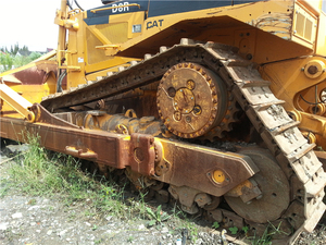 Bulldozer Caterpillar CAT D8R Usado en Perfectas Condiciones con Motor y Bomba - Excelente Estado, Capacidad de Aplicación de Aserrín de 3.27m - Product Image 2