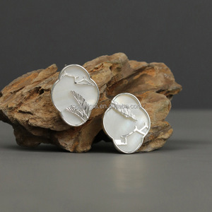 Boucles d'oreilles Rosaeflora "<span class=keywords><strong>Jiang</strong></span> <span class=keywords><strong>Nan</strong></span>" en argent sterling 925 véritable, motif architecture chinoise ancienne, coquillage naturel, bijoux fins - Product Image 4