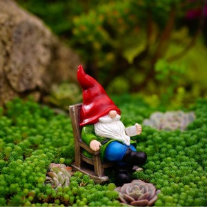 Hermosa campiña traje antiguo mecedora <span class=keywords><strong>Gnomo</strong></span> duende jardín resina artesanía decorativa patio adornos - Product Image 2