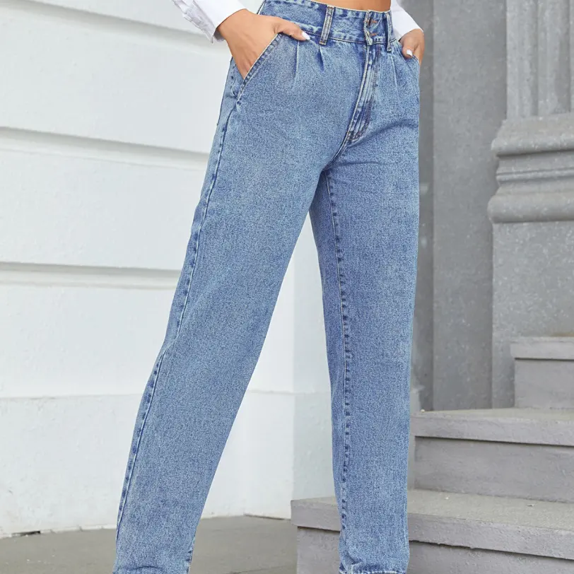 Wholesale of women's fashionable and casual blue jeans