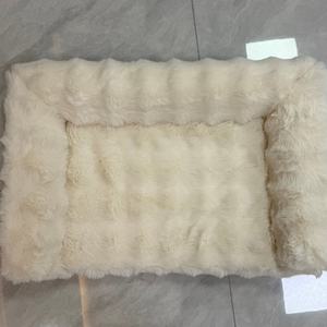 Etrip Pet Wholesale Canapé-lit pour chien en peluche ultra-doux personnalisé, chaud et confortable, lit pour animaux de compagnie lavable - Product Image 3