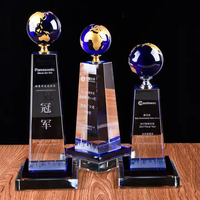 Vente en gros Nouveau design K9 verre de cristal vierge carte du monde globe trophée personnalisé bleu boule globe cristal trophée