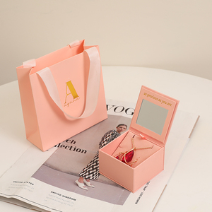 กล่องเครื่องประดับหรูหราพร้อมกระจก พิมพ์โลโก้ได้ บรรจุภัณฑ์กระดาษแข็ง ชุดกระเป๋าถือและของขวัญสำหรับสร้อยคอและแหวน - Product Image 2