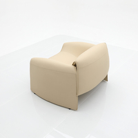 Fauteuil de salon moderne à un seul bras, élégant fauteuil d'art, fauteuil relax en cuir, fauteuil d'appoint pour le salon