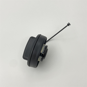STZT 2224700205 Bouchon <span class=keywords><strong>de</strong></span> réservoir <span class=keywords><strong>de</strong></span> carburant pour <span class=keywords><strong>Mercedes</strong></span> Benz 1684700205 2114700405 2154700105 2214700605 2304700205 2304700405 - Product Image 4