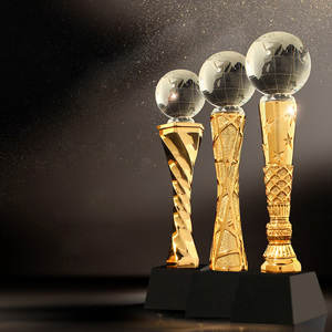 Copa de cristal de recuerdo de metal, trofeo de cristal para campeón - Product Image 1