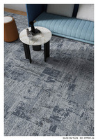 Niedrigflorige Austauschbare Teppichfliesen 50x50 PVC-Rücken PP Wasserfest Fleckenbeständig Hotel-Lobby Luxus Modulare Bodenbeläge
