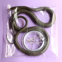 Funny Scary Snake String Clip Prop Pratique Blague Gag Avec Serpent Réaliste Fait String Clips