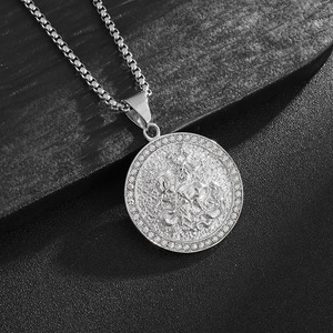 Collier pendentif Saint George chevalier tueur de dragons en acier inoxydable plaqué or serti de diamants, bijou unisexe, cadeau - Product Image 2
