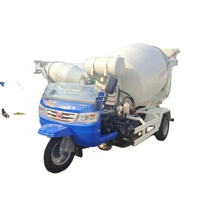 Fabricant de petit 2.5 M3 Tricycle bétonnière camion-citerne véhicule de transport efficace - Product Image 1