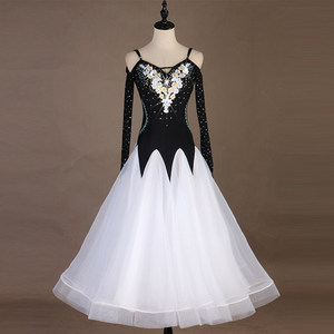 Robe de <span class=keywords><strong>danse</strong></span> de salon à épaules dénudées avec grande jupe évasée pour la valse, le <span class=keywords><strong>foxtrot</strong></span>, la <span class=keywords><strong>danse</strong></span> sociale et les spectacles sur scène - Product Image 1